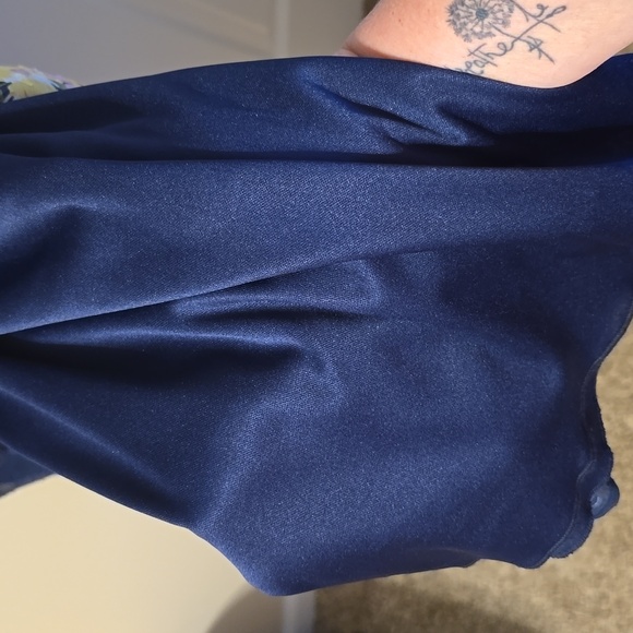 Premier Amour Navy long sleeve lined maxi dress. Front and back deep v neck line - Picture 6 of 8